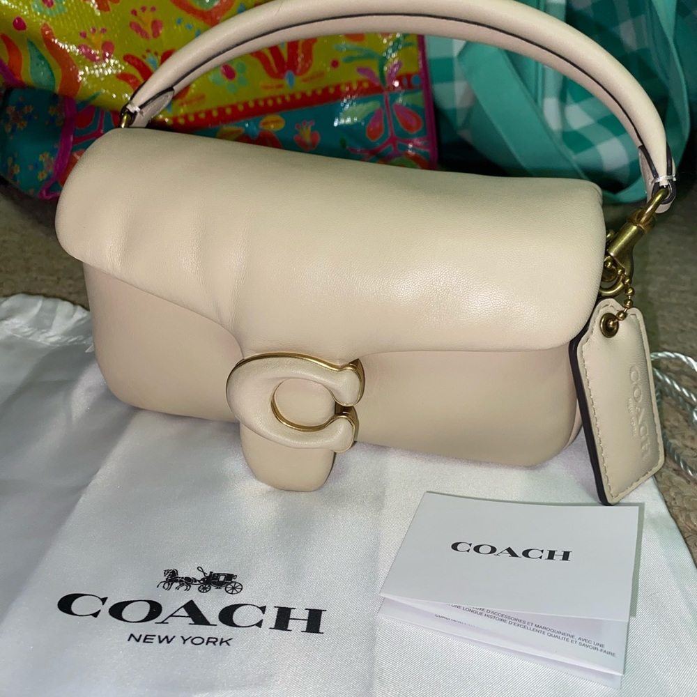 Coach Pillow Tabby 18
